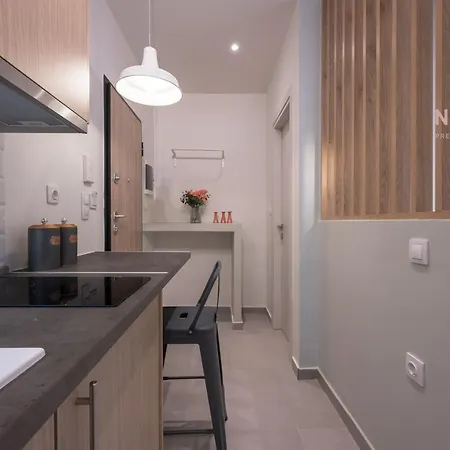 Yellow Door, Nilie Hospitality Mgmt סלוניקי