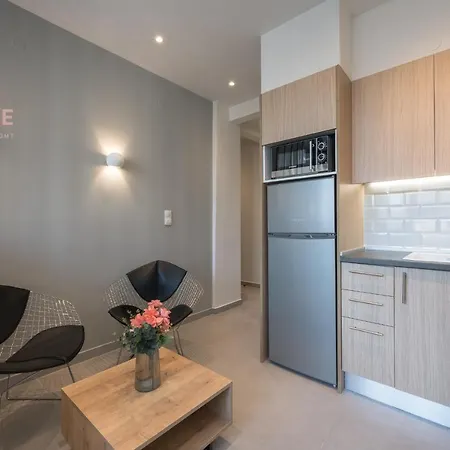 Yellow Door, Nilie Hospitality Mgmt סלוניקי
