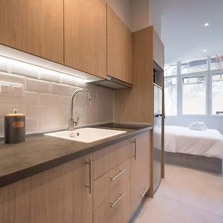 Yellow Door, Nilie Hospitality Mgmt * Θεσσαλονίκη